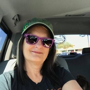 Meet your Posher, Shelly